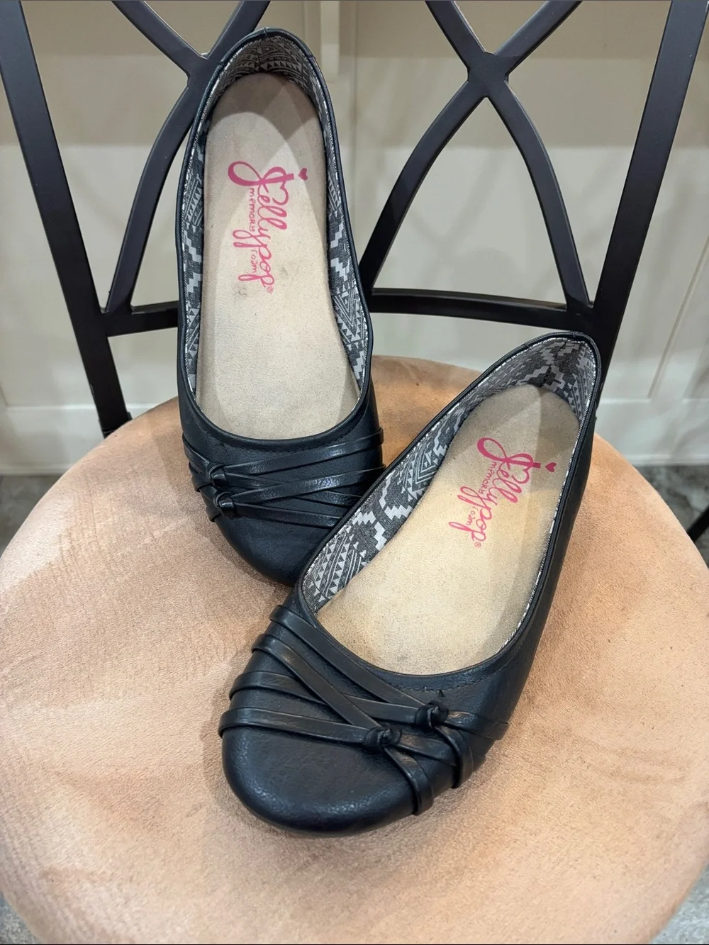 Relaxed Black Women's Flats - Slip-On Comfort-Jellypop